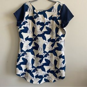 Tobi blue and white floral short sleeve dress